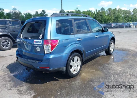 2010 Subaru Forester 2.5X Premium z USA, uszkodzony, nr VIN JF2SH6CC4AH797075